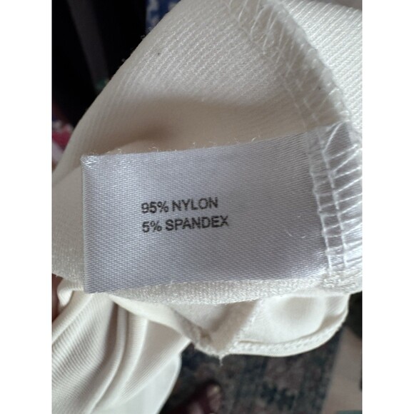 Boston Proper Women's Sleeveless Pleated Peplum Blouse Size Large - Picture 7 of 7